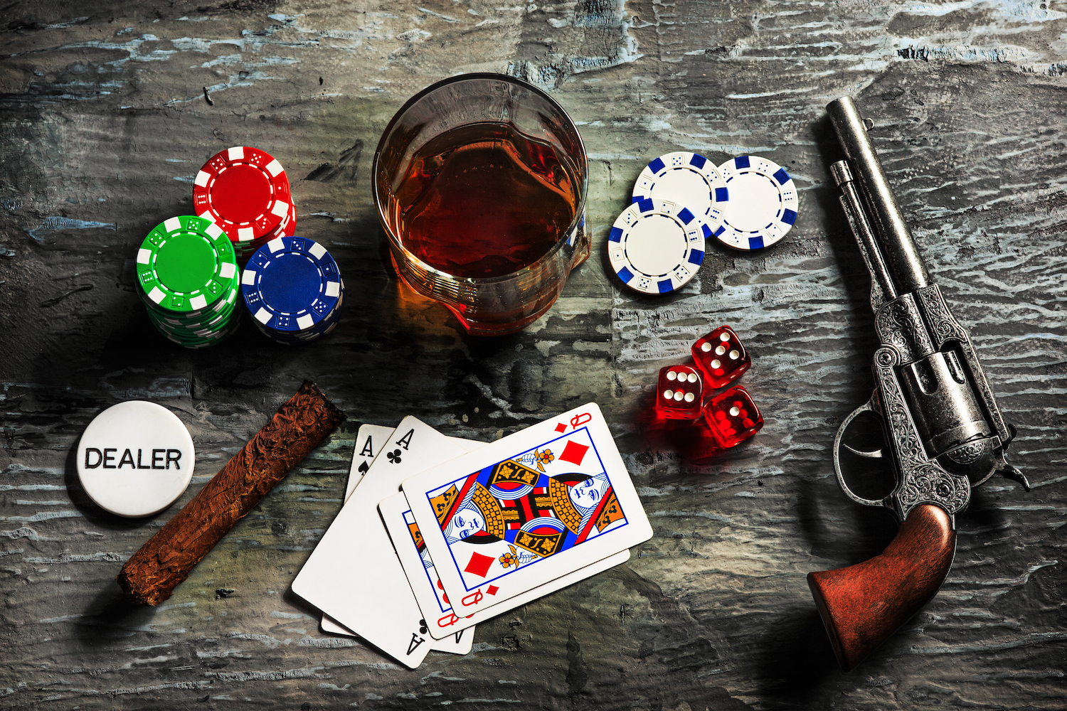Азартные игры напитки. Покер с сигарой. Преленд для гемблинга.